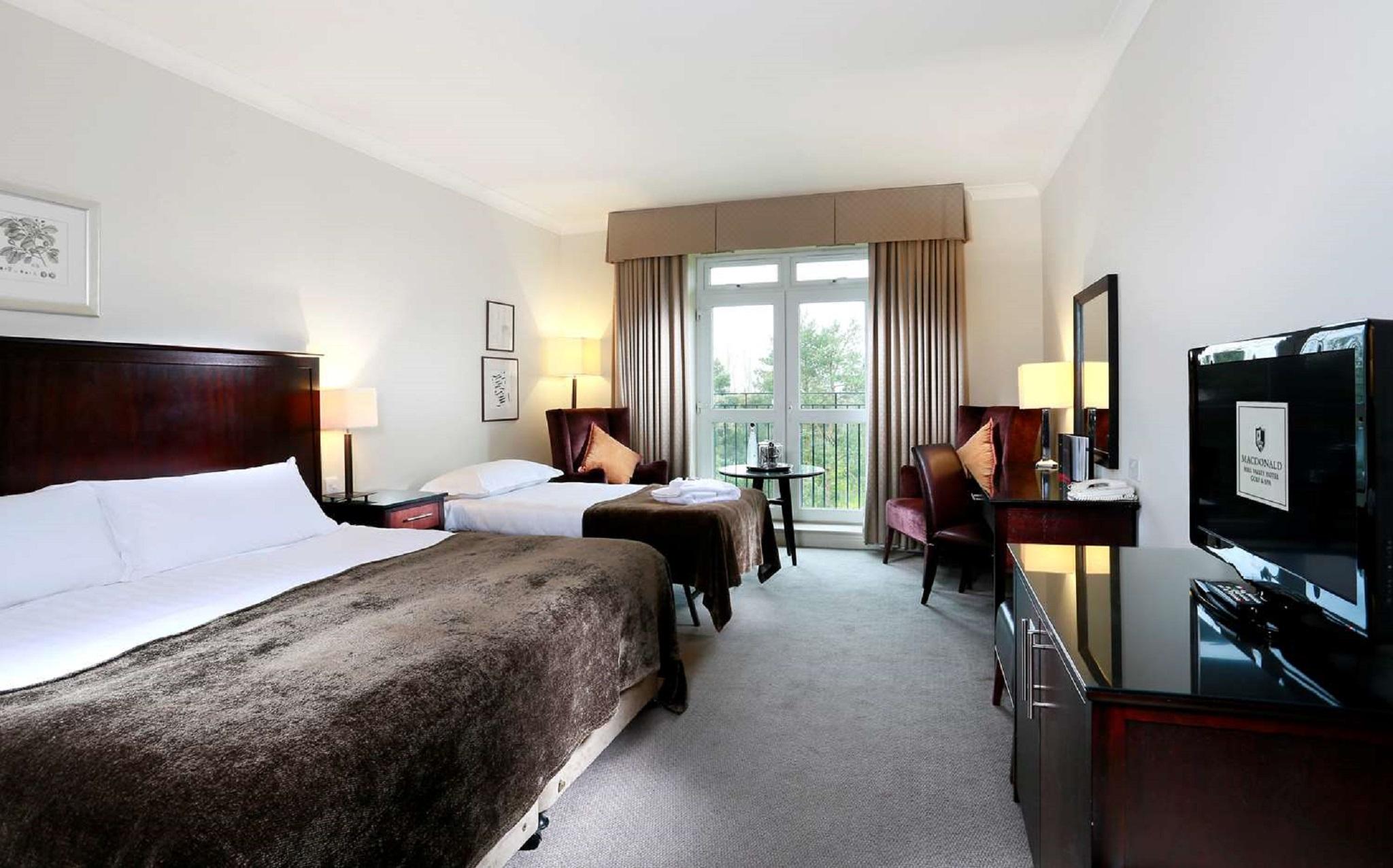 Macdonald Hill Valley Hotel, Spa & Golf Resort Whitchurch  Buitenkant foto