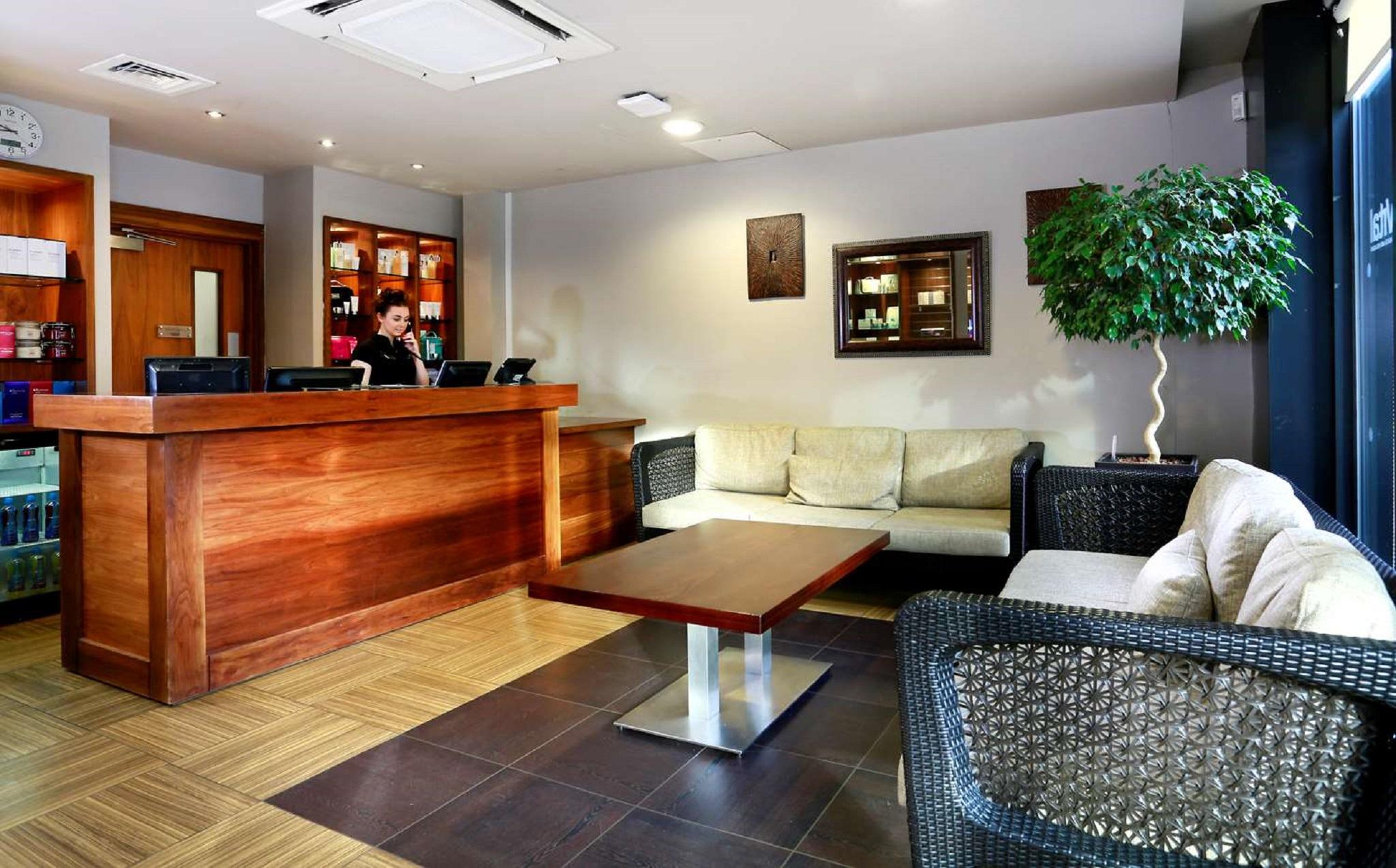 Macdonald Hill Valley Hotel, Spa & Golf Resort Whitchurch  Buitenkant foto
