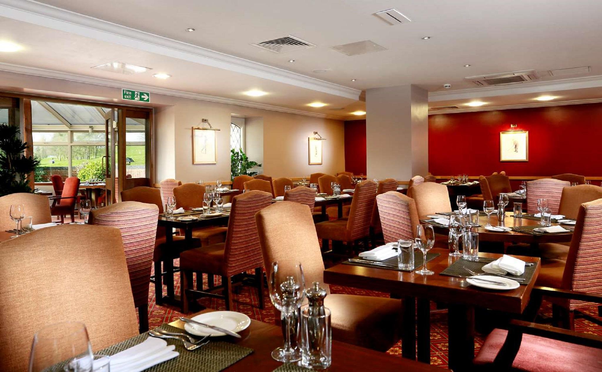 Macdonald Hill Valley Hotel, Spa & Golf Resort Whitchurch  Buitenkant foto
