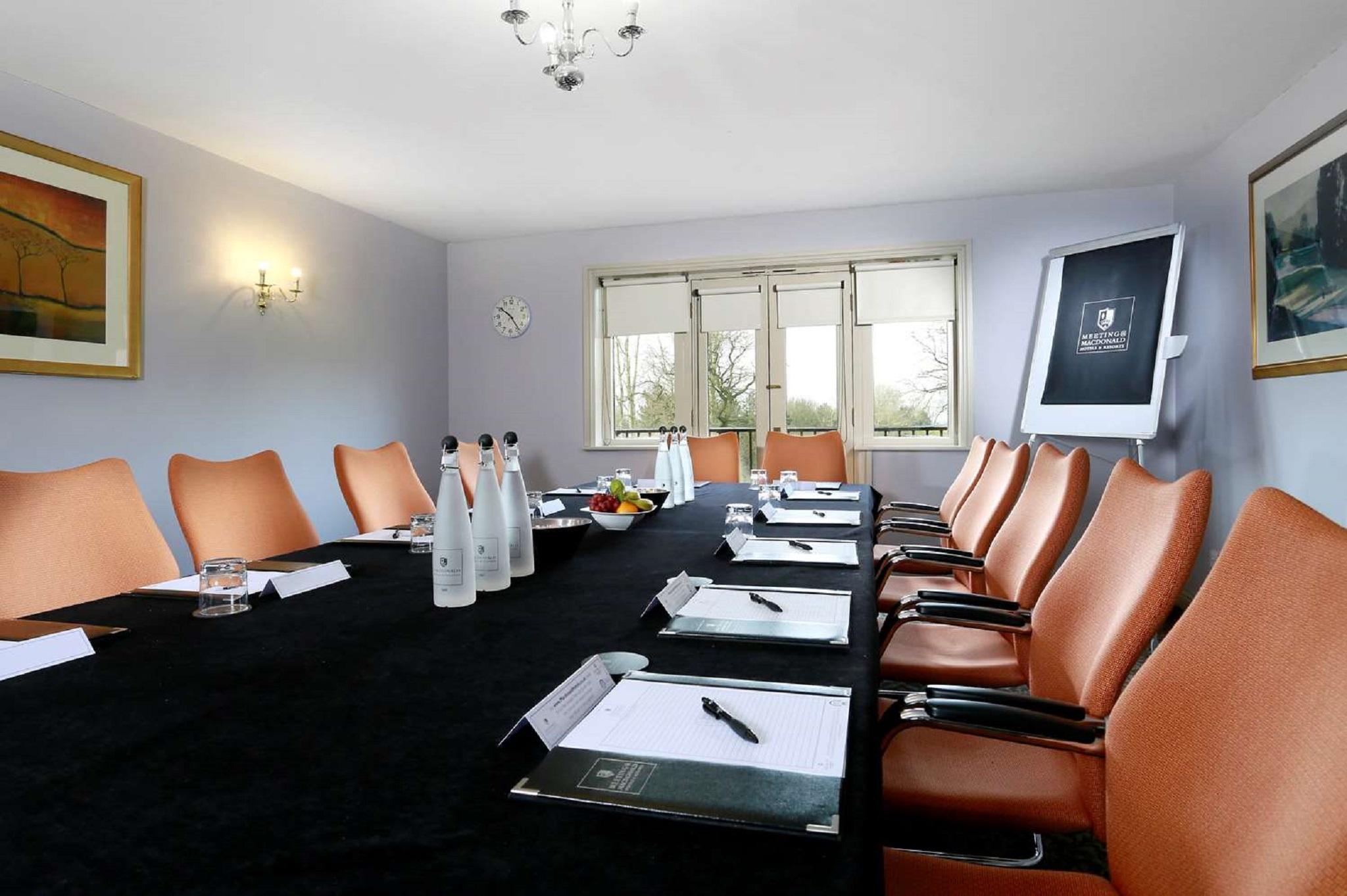 Macdonald Hill Valley Hotel, Spa & Golf Resort Whitchurch  Buitenkant foto