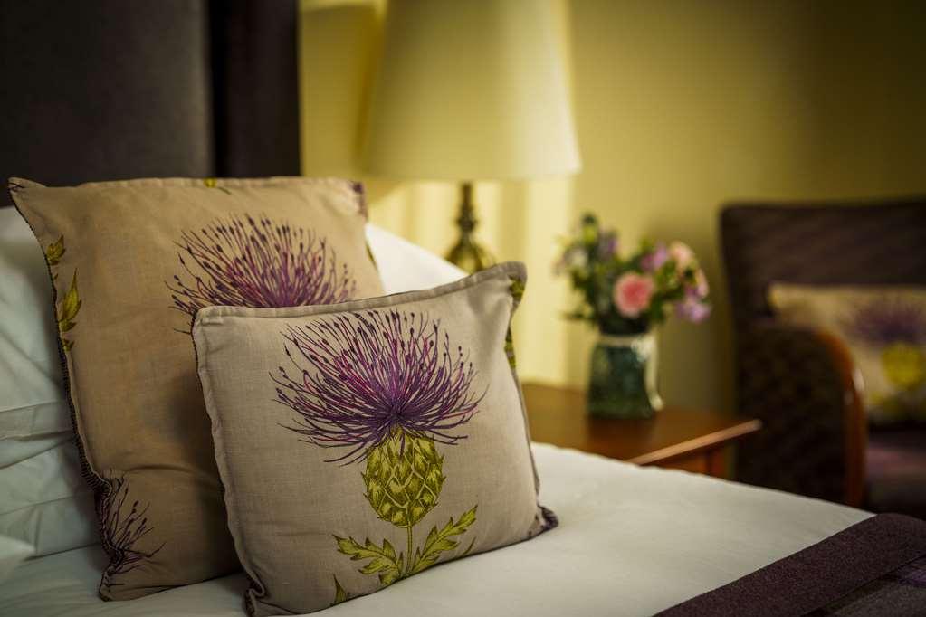Macdonald Hill Valley Hotel, Spa & Golf Resort Whitchurch  Kamer foto