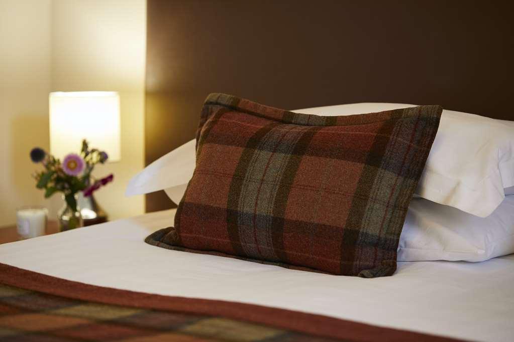 Macdonald Hill Valley Hotel, Spa & Golf Resort Whitchurch  Kamer foto