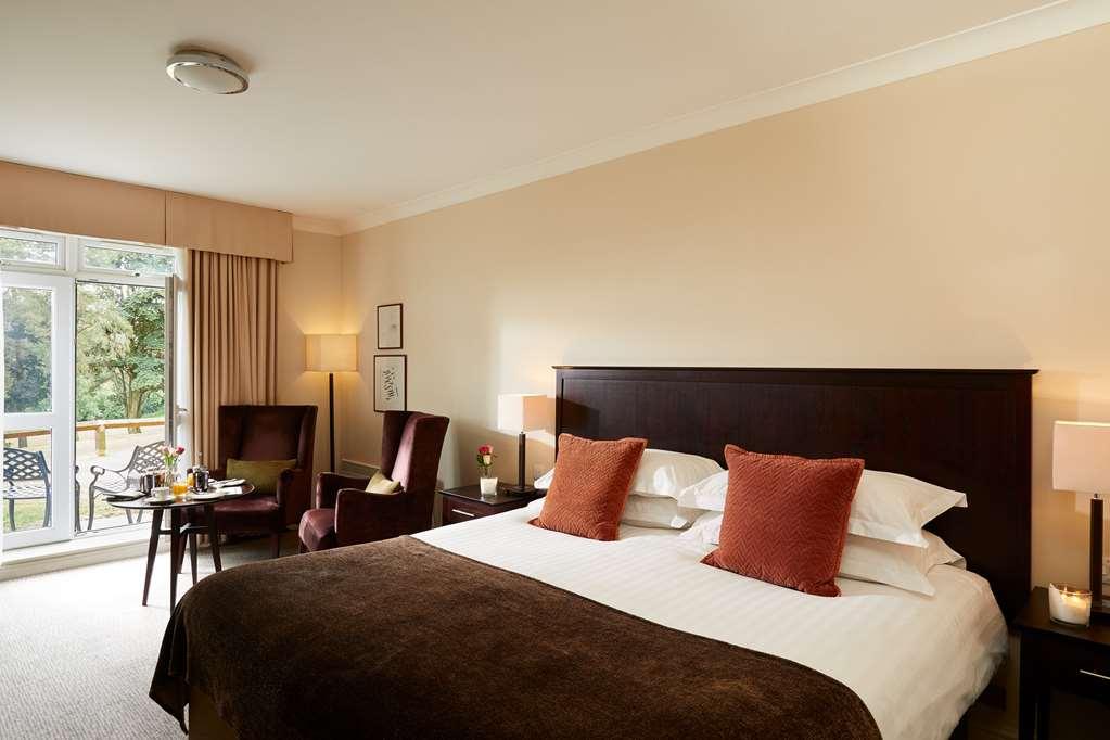 Macdonald Hill Valley Hotel, Spa & Golf Resort Whitchurch  Kamer foto