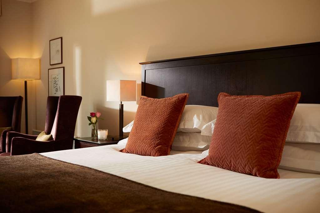 Macdonald Hill Valley Hotel, Spa & Golf Resort Whitchurch  Kamer foto