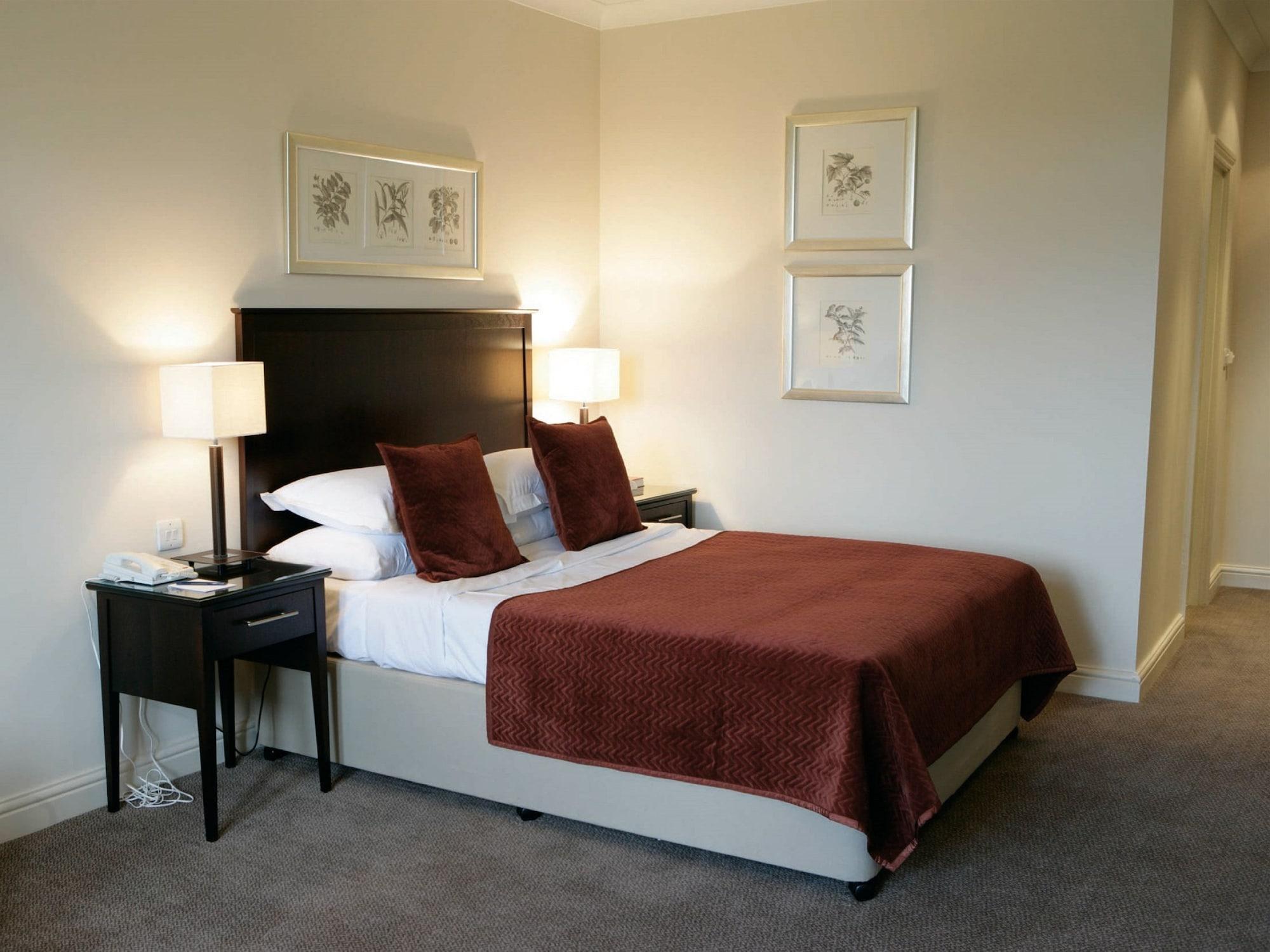 Macdonald Hill Valley Hotel, Spa & Golf Resort Whitchurch  Buitenkant foto