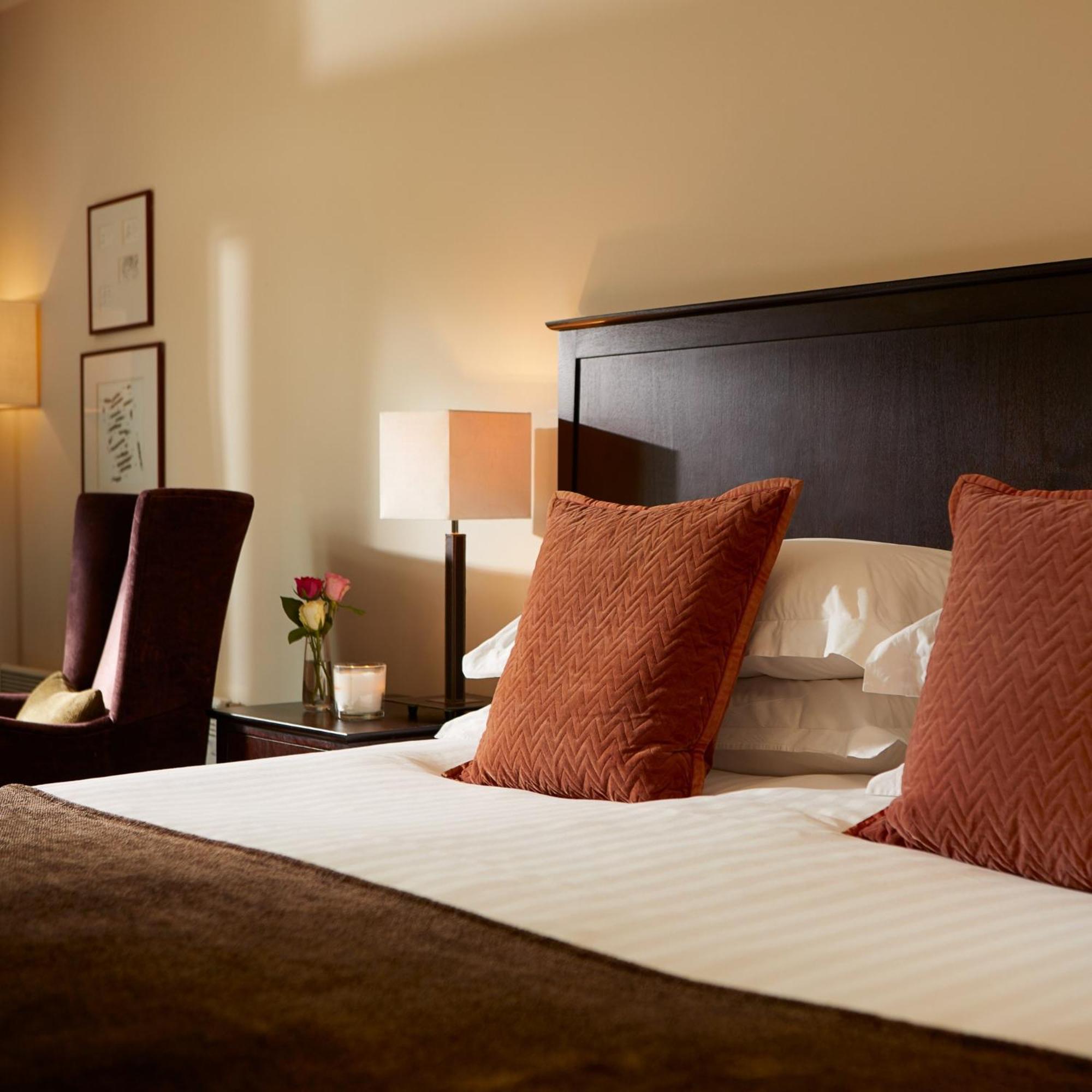 Macdonald Hill Valley Hotel, Spa & Golf Resort Whitchurch  Buitenkant foto