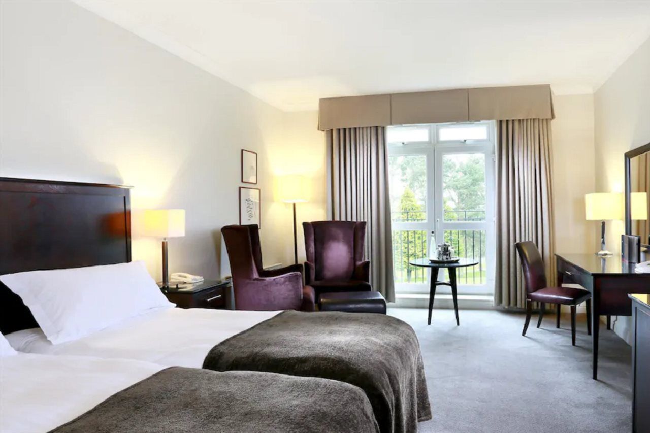 Macdonald Hill Valley Hotel, Spa & Golf Resort Whitchurch  Buitenkant foto