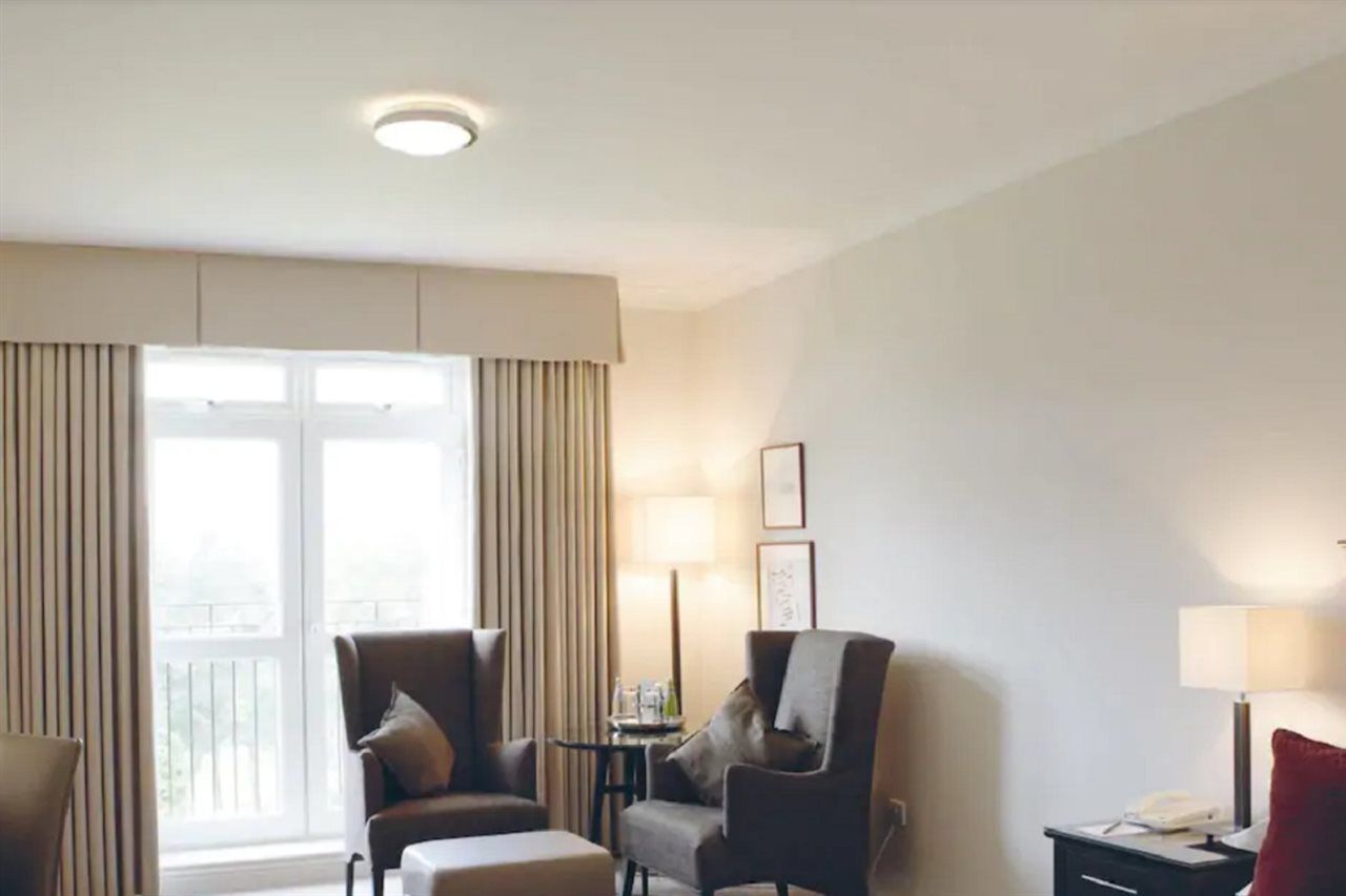 Macdonald Hill Valley Hotel, Spa & Golf Resort Whitchurch  Buitenkant foto