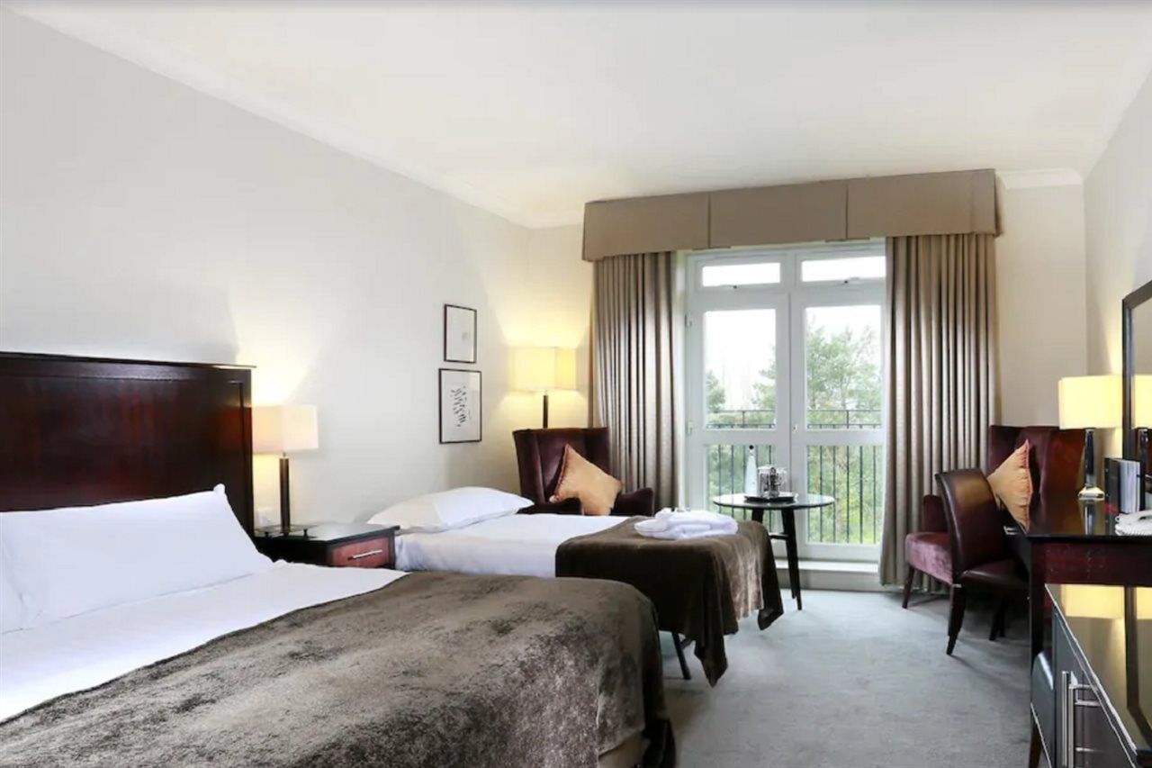 Macdonald Hill Valley Hotel, Spa & Golf Resort Whitchurch  Buitenkant foto